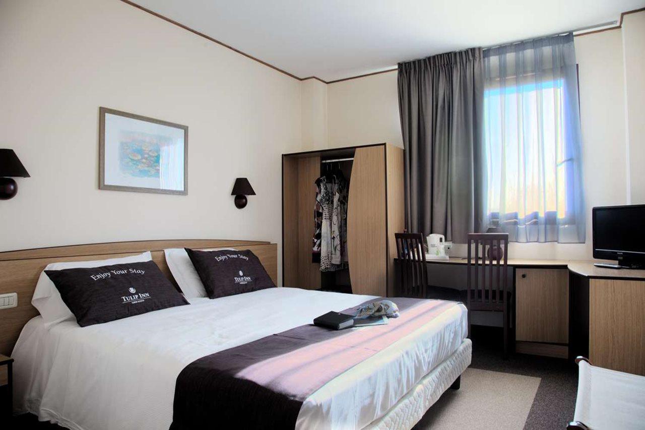 Tulip Inn Turin South Moncalieri Eksteriør billede