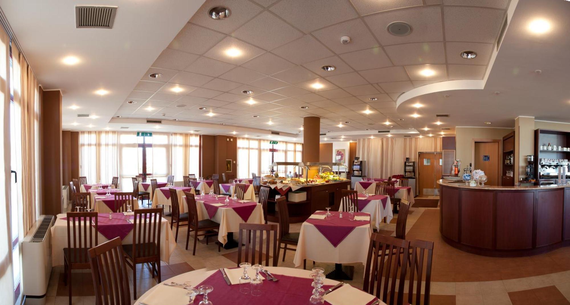 Tulip Inn Turin South Moncalieri Eksteriør billede